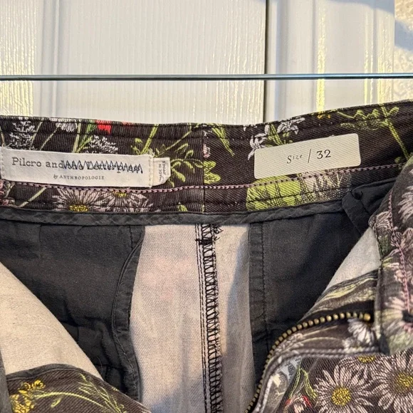 Pilcro and the Letterpress Floral Women's Chinos - Green and Red - Picture 3 of 5